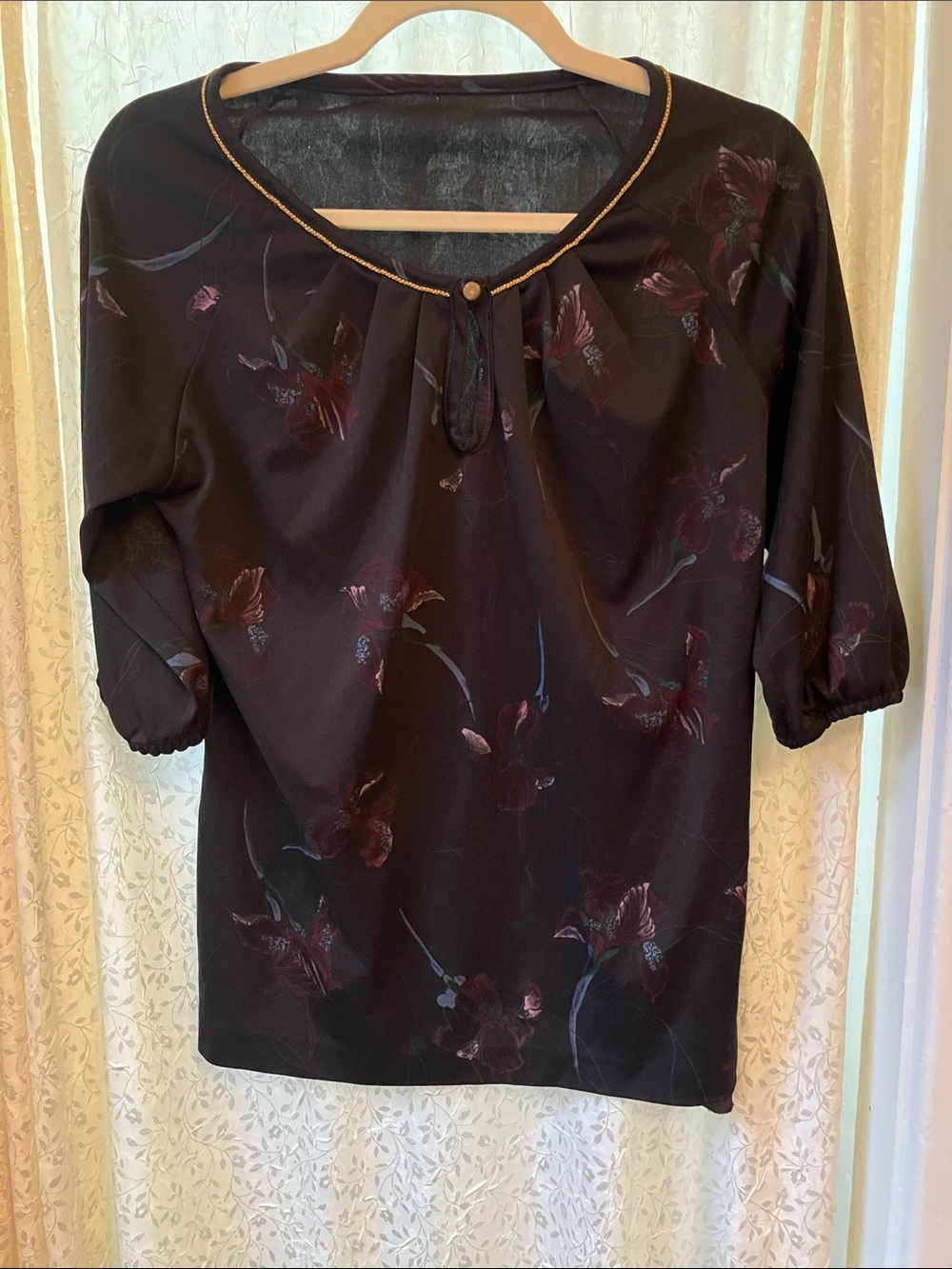 🌺 4 for $20.00 cute vintage top (m?)